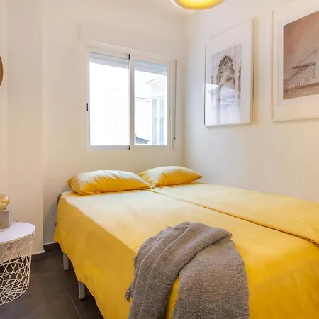 Stunning In With Kitchenette Apartment Santa Pola